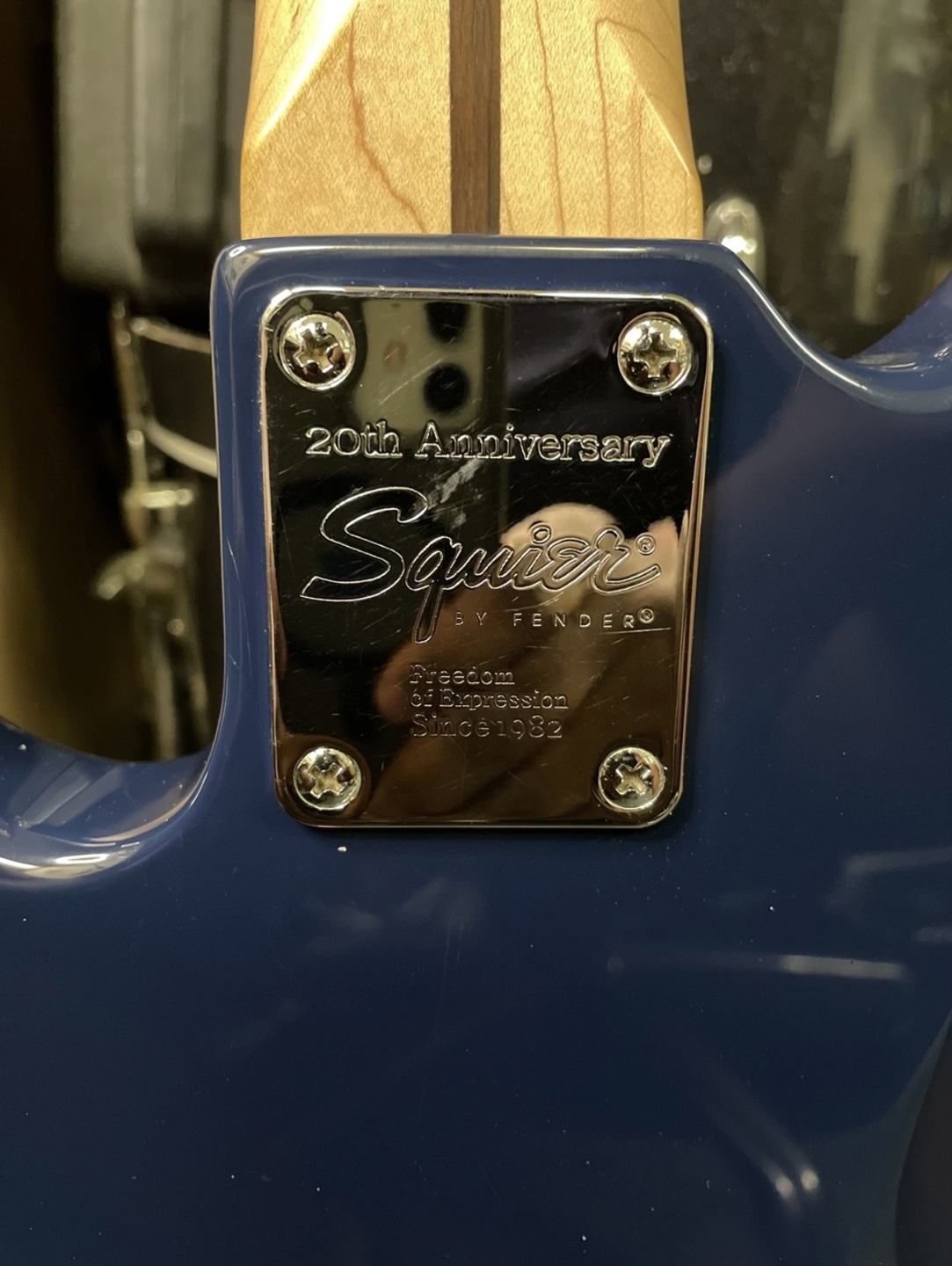 Squier by Fender 20th Anniversary Precision Bass - photo 3