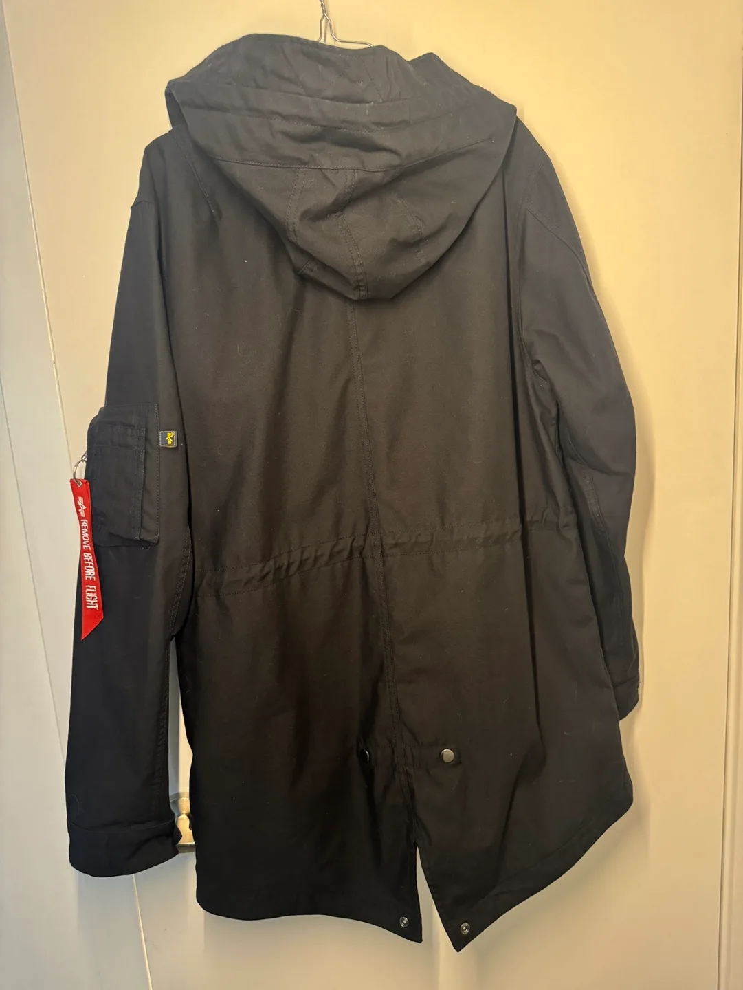 Alpha Industries Men's Black Hooded Parka image indicator(4)