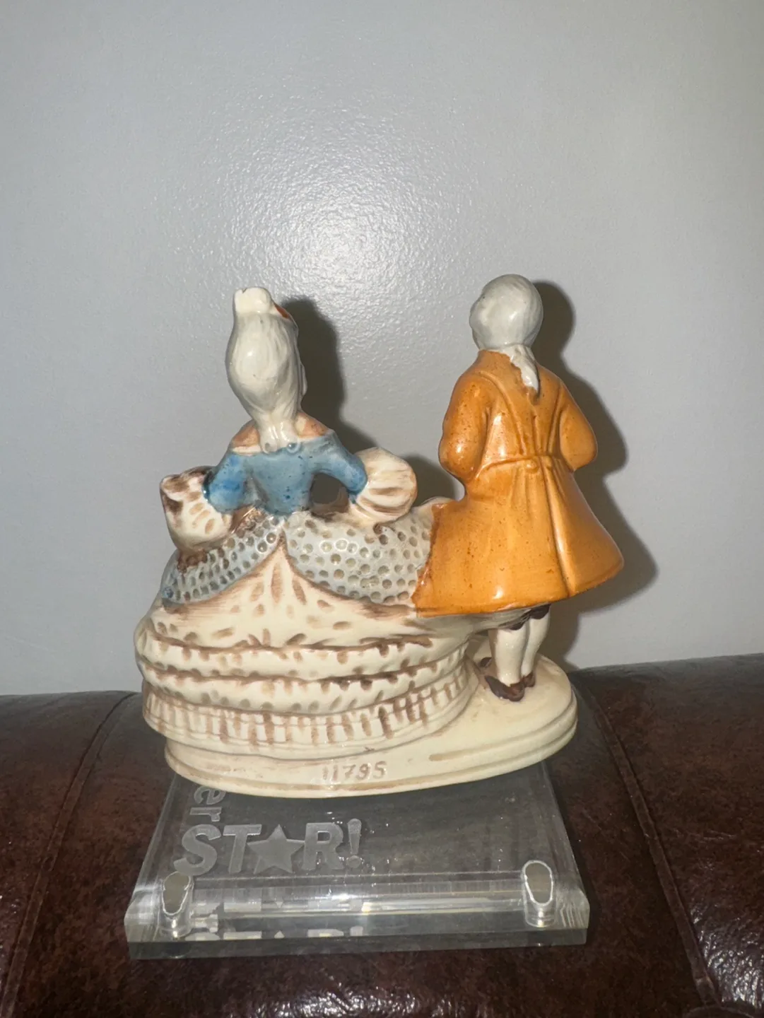 Vintage Porcelain Figurine Couple image indicator(4)