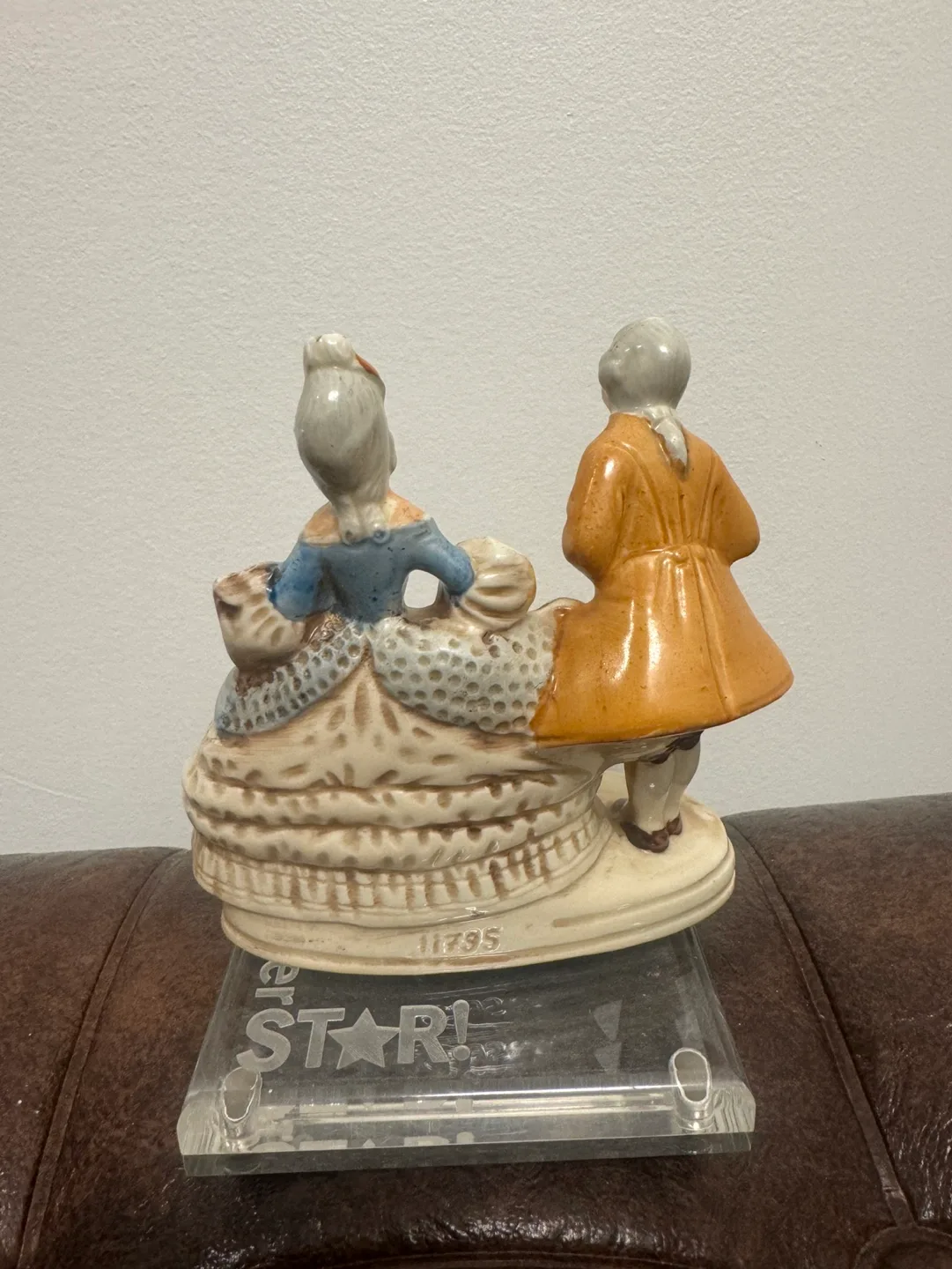 Vintage Porcelain Figurine Couple image indicator(6)