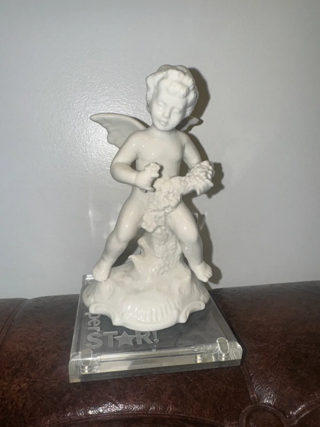 Porcelain Figurines image indicator(3)