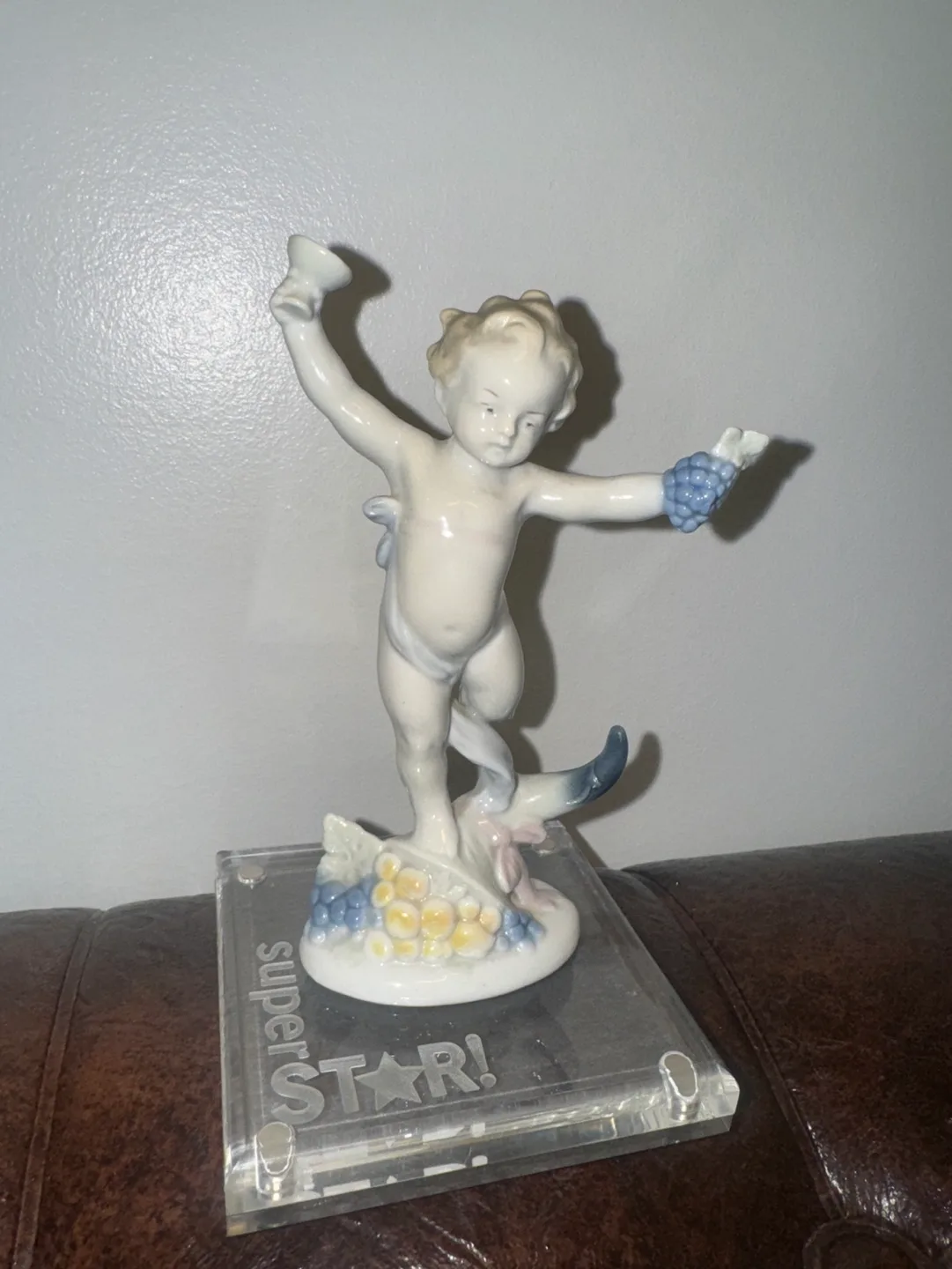 Porcelain Figurines image indicator(7)