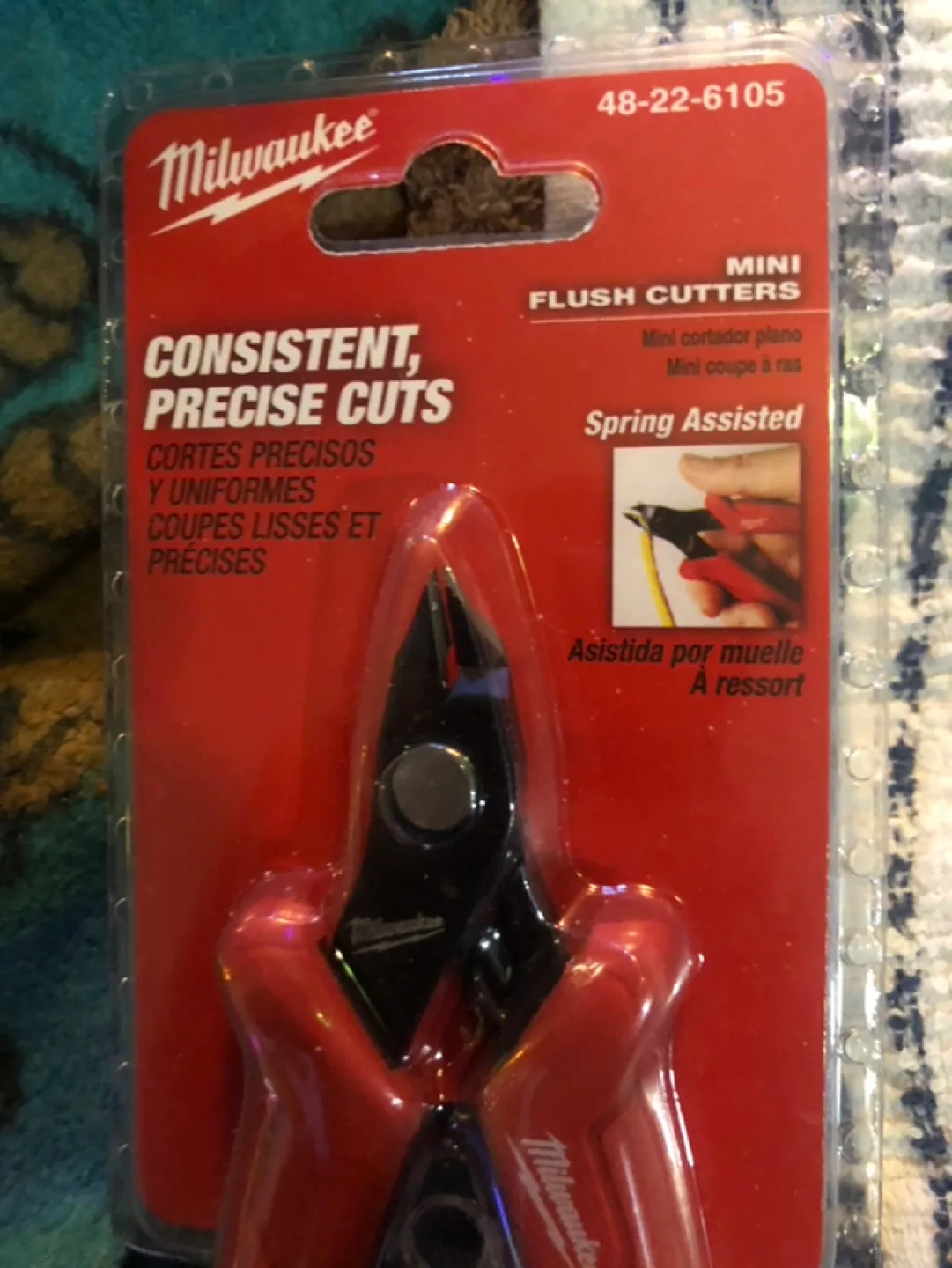 Milwaukee Flush Cutters and Bottle Opener image indicator(2)