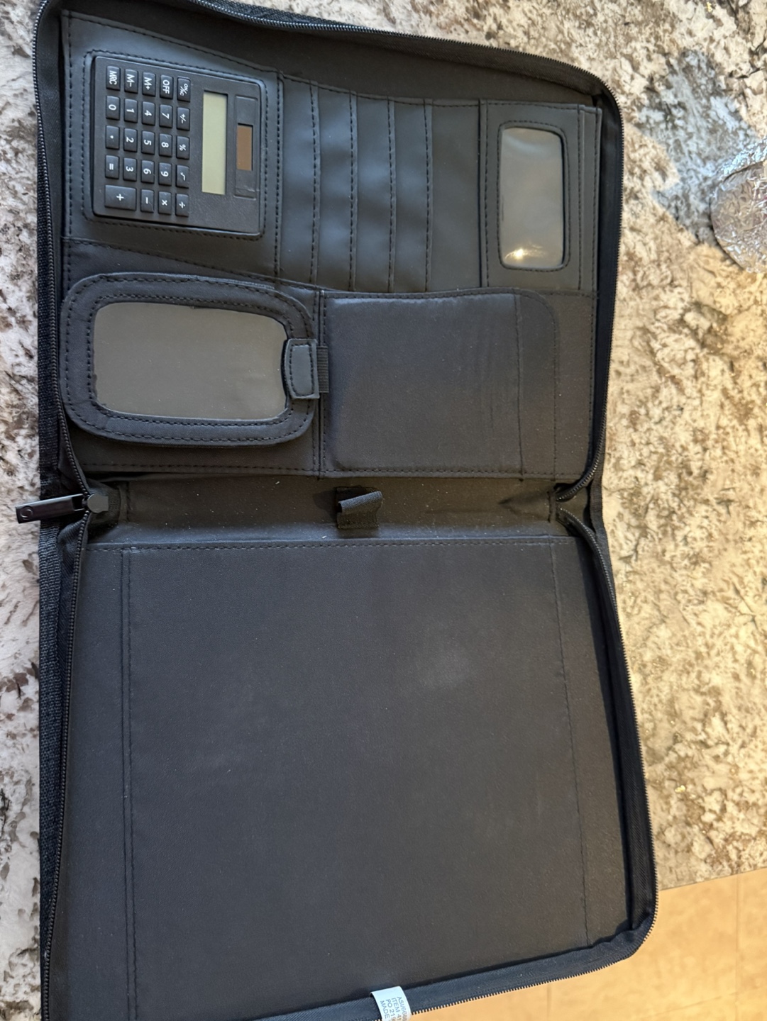 #freecycle Schluter-Systems Zippered Portfolio