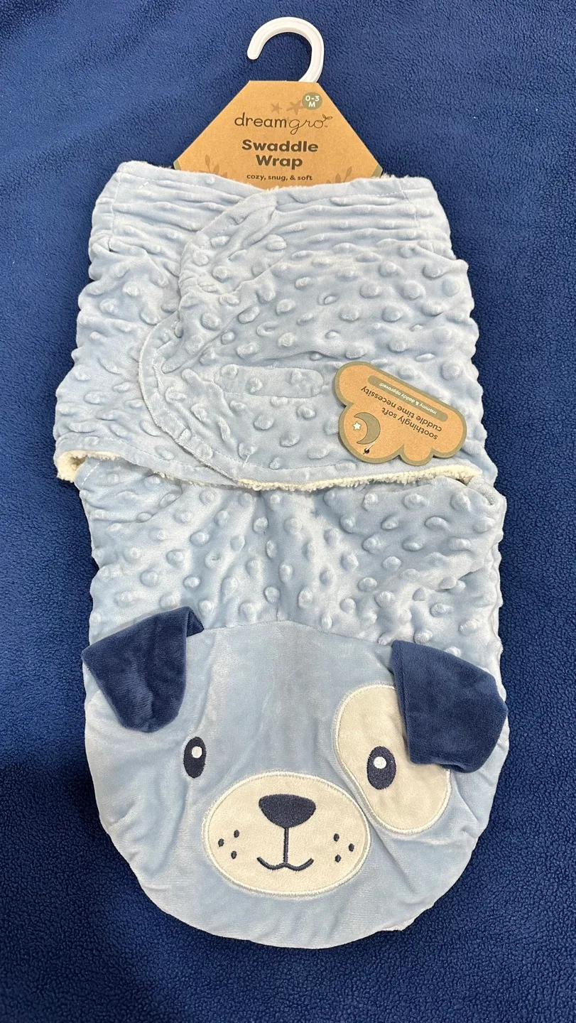 Baby Bundle: Nursing Cover, Happiest Baby Swaddle, & More! image indicator(4)