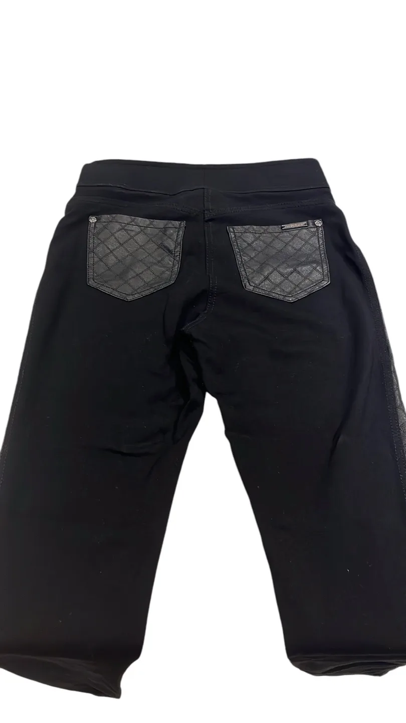 Women's Black Quilted vegan leather Leggings image indicator(3)