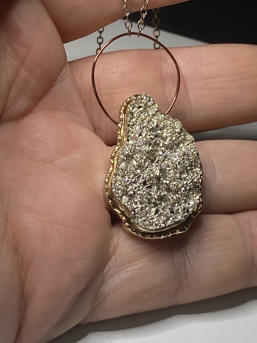Unique Gold Druzy Necklace image indicator(5)
