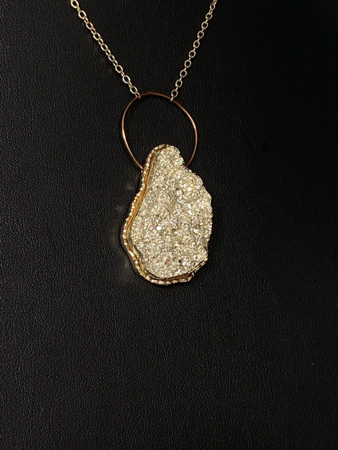 Unique Gold Druzy Necklace image indicator(4)