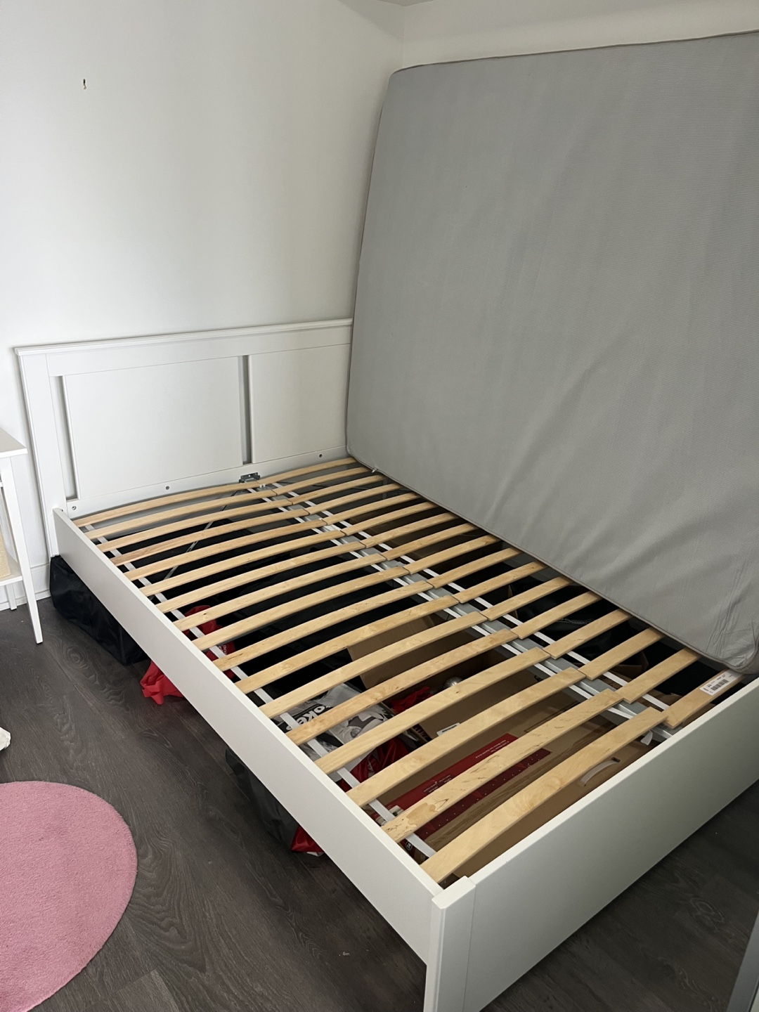 Queen Sized Wooden Bed Frame - photo 3