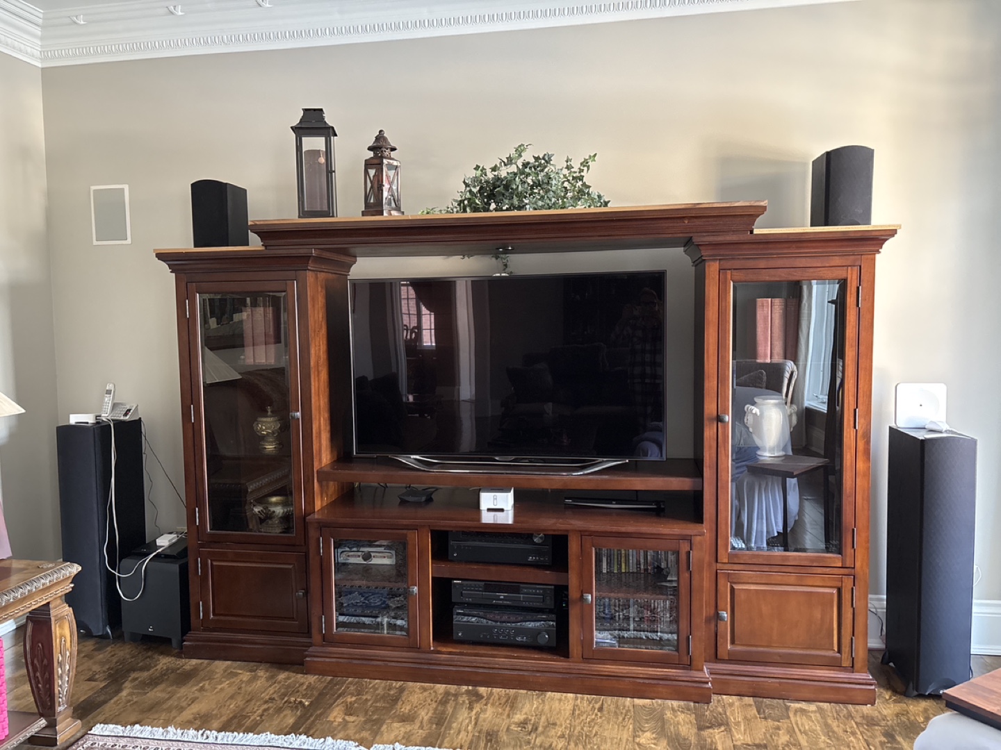 Large Wooden Entertainment Centre - photo 4