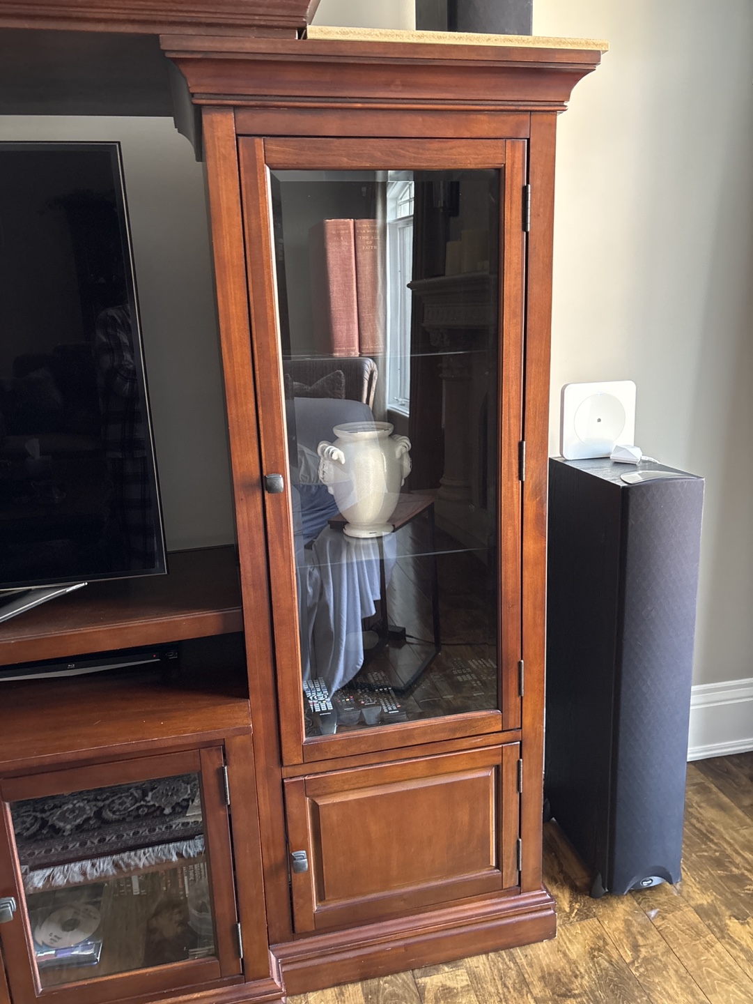 Large Wooden Entertainment Centre - photo 3