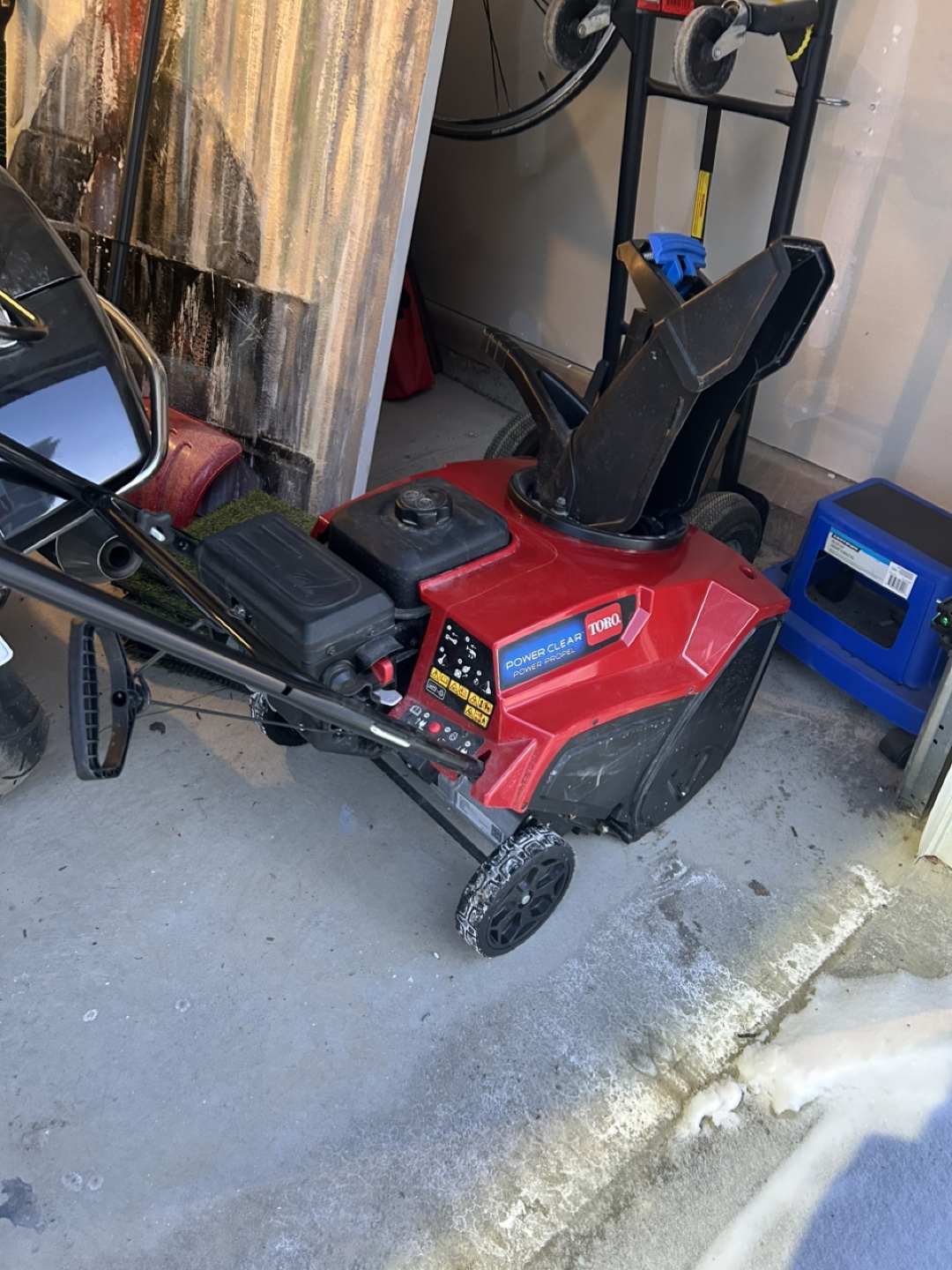 Toro Power Clear 208cc Snow Blower