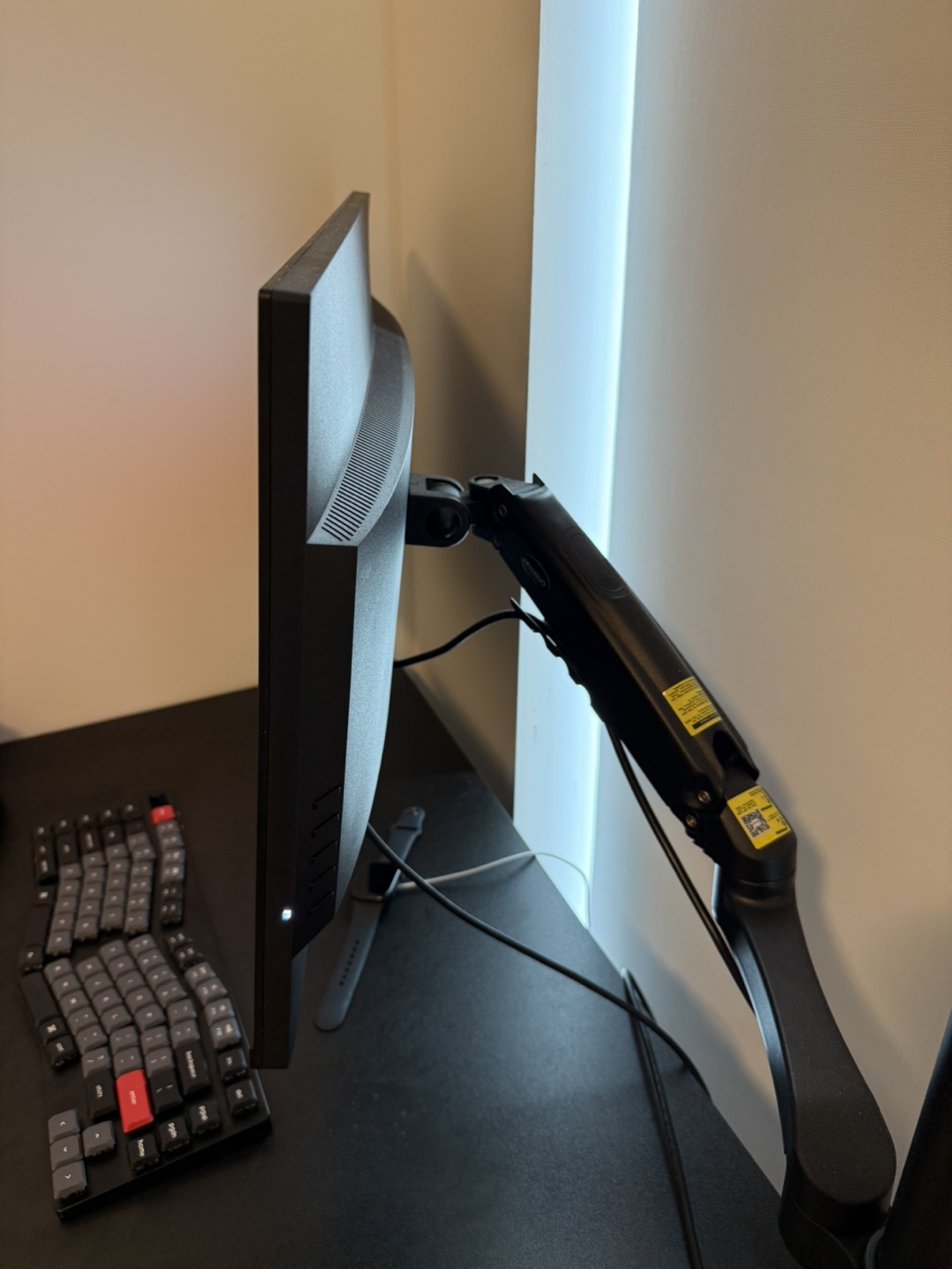 KOORUI 27 Inch 4k Monitor - photo 2
