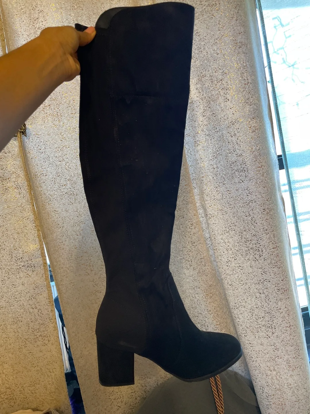Women's Over the Knee Black Boots Size 8.5M image indicator(2)