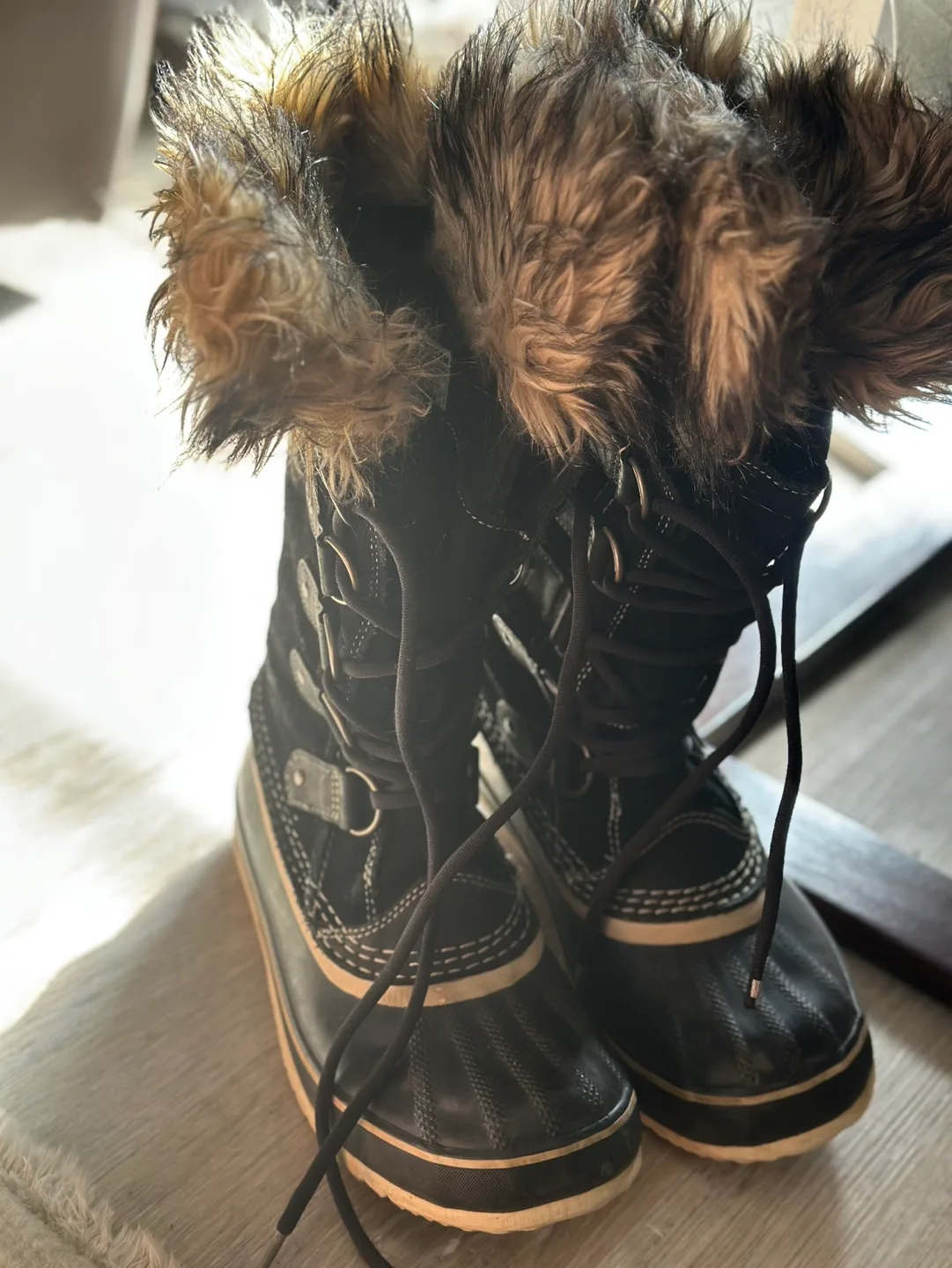 Women's Sorel Winter Boots image indicator(2)