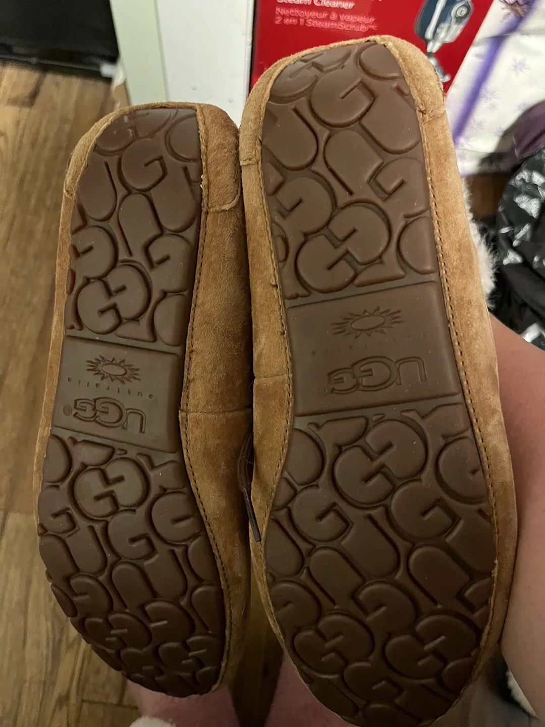 UGG Women's Chickatee Boots - Size 11 image indicator(3)