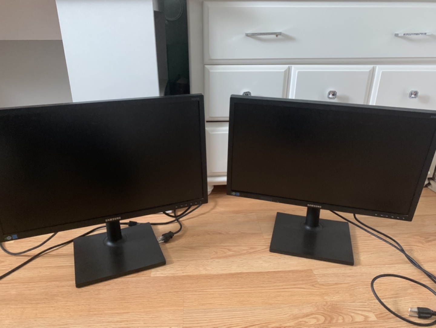Pair of Samsung S24E390HL 24-inch Monitors