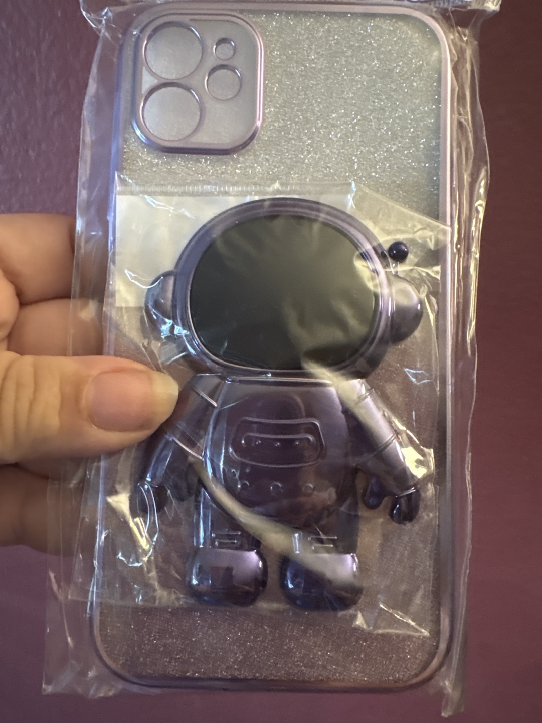 New Astronaut iPhone 11 purple case #Freecycle - photo 3