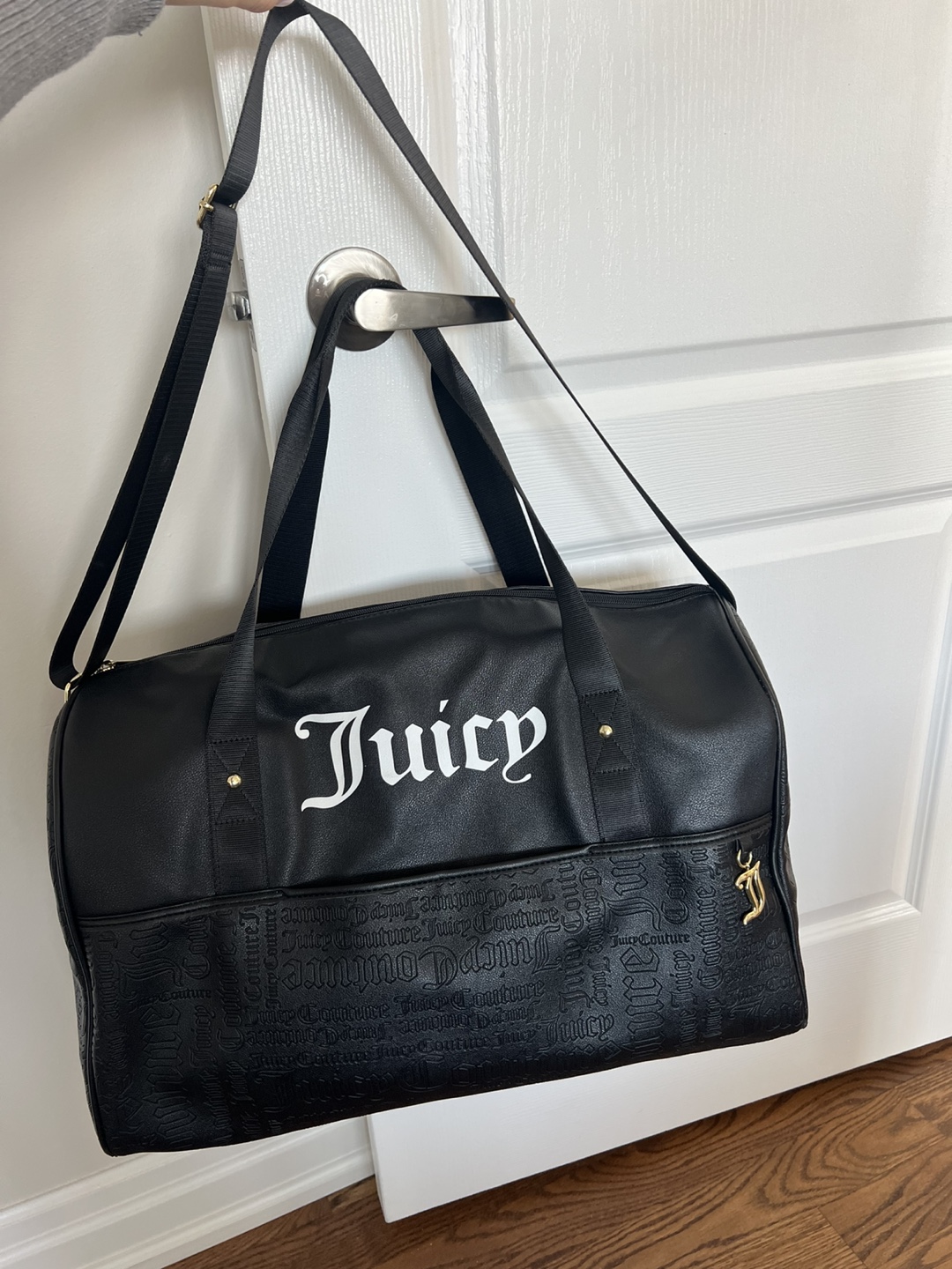 Juicy Couture Black Weekender Bag - photo 2