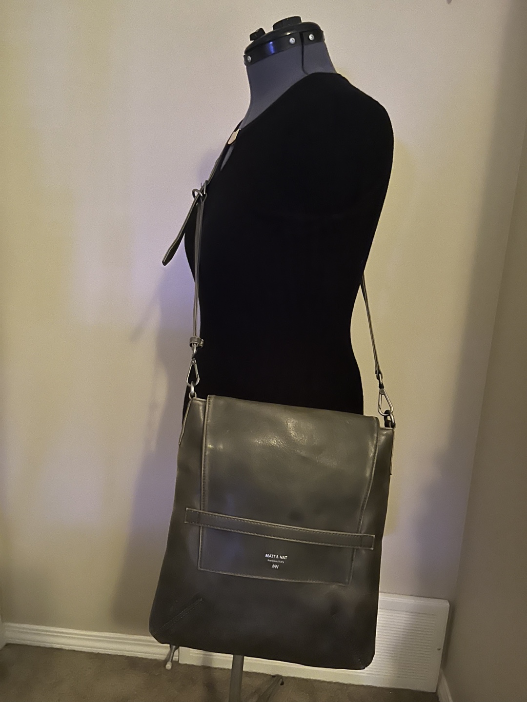 Matt & Nat Olive Green Vegan Leather Crossbody Bag - photo 2