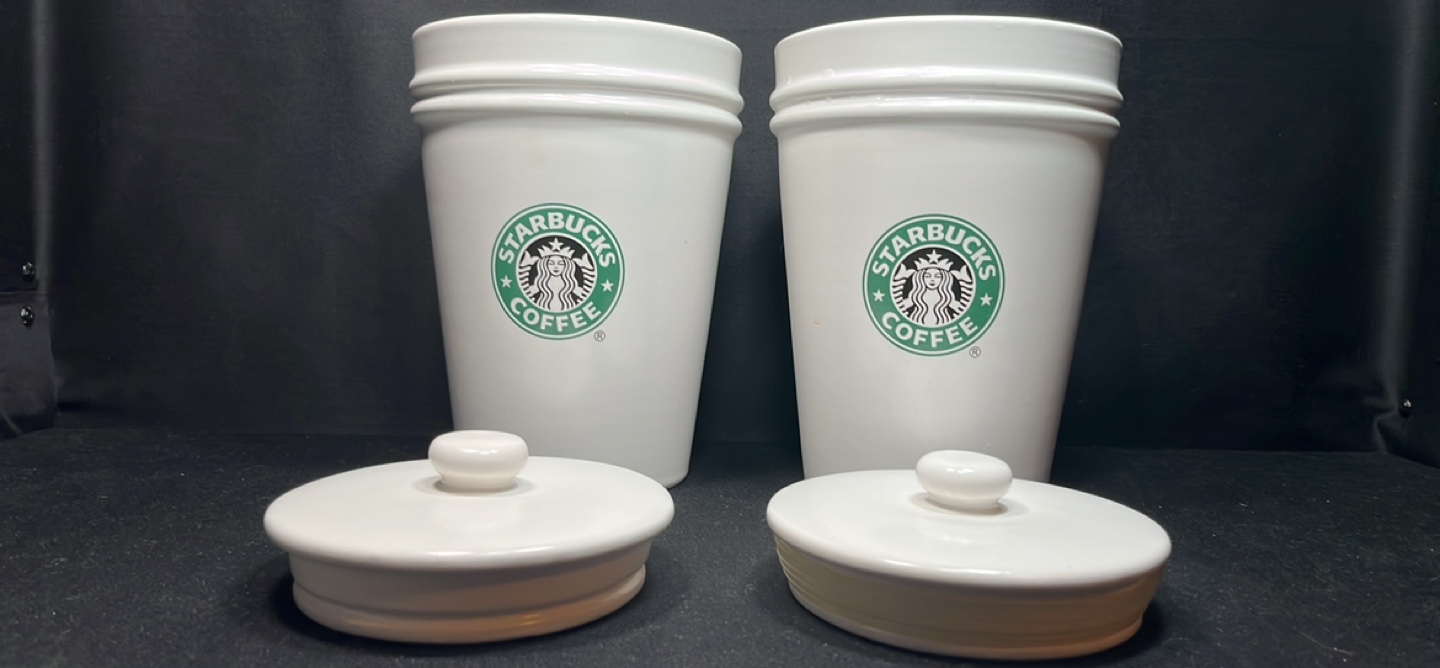 Pair of Starbucks Ceramic Coffee Mugs with Lids - photo 4