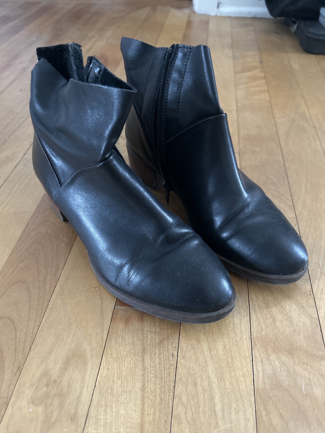 Women's Black Leather Ankle Boots