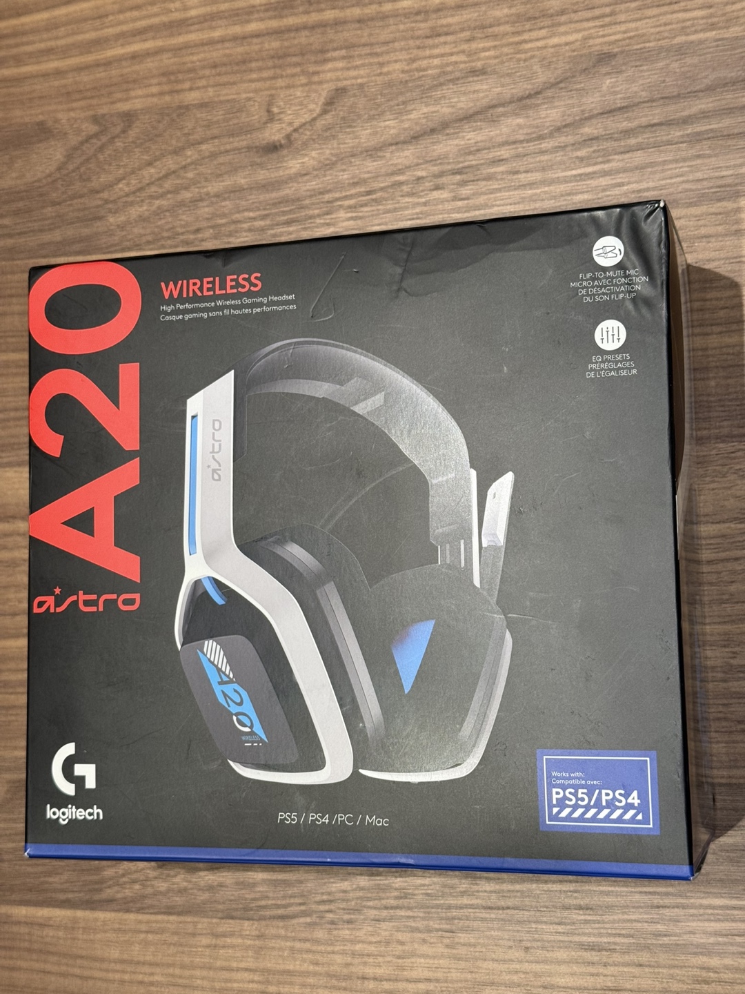 Astro A20 Wireless Gaming Headset - White/Blue