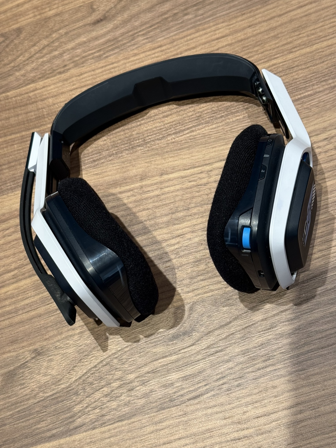Astro A20 Wireless Gaming Headset - White/Blue - photo 4