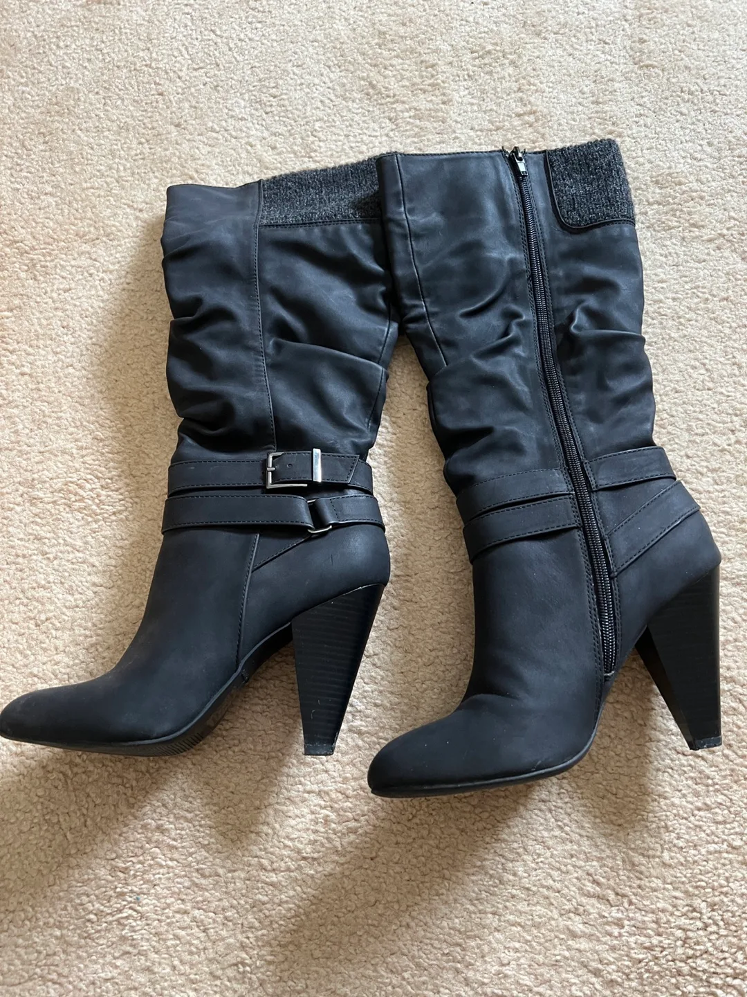 Women's Black Slouch Boots image indicator(2)