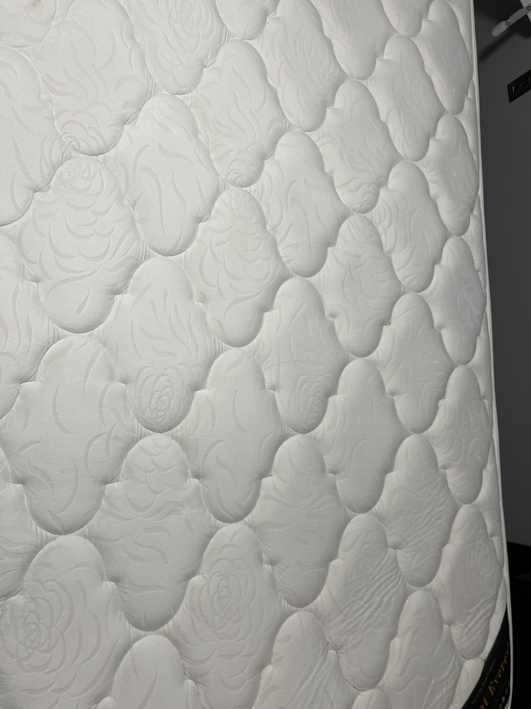 Mattress  queen