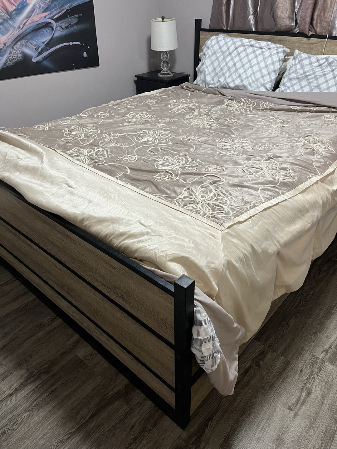 Queen-size bed frame with storage - photo 3
