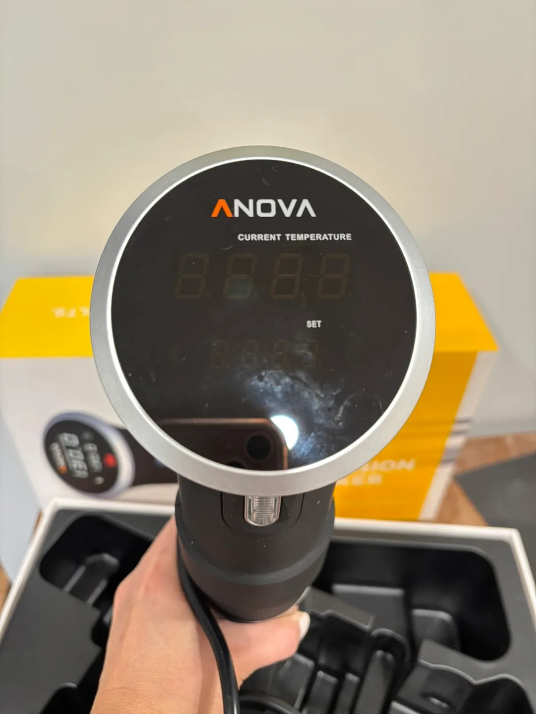 Sous Vide + 8 Quart Rubbermaid Container image indicator(3)