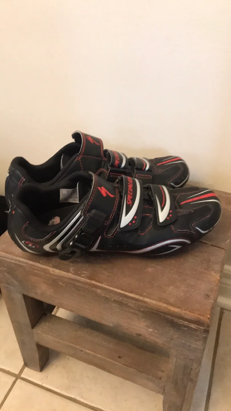 Men’s Specialized BG Cycling Shoes Size 8 image indicator(3)