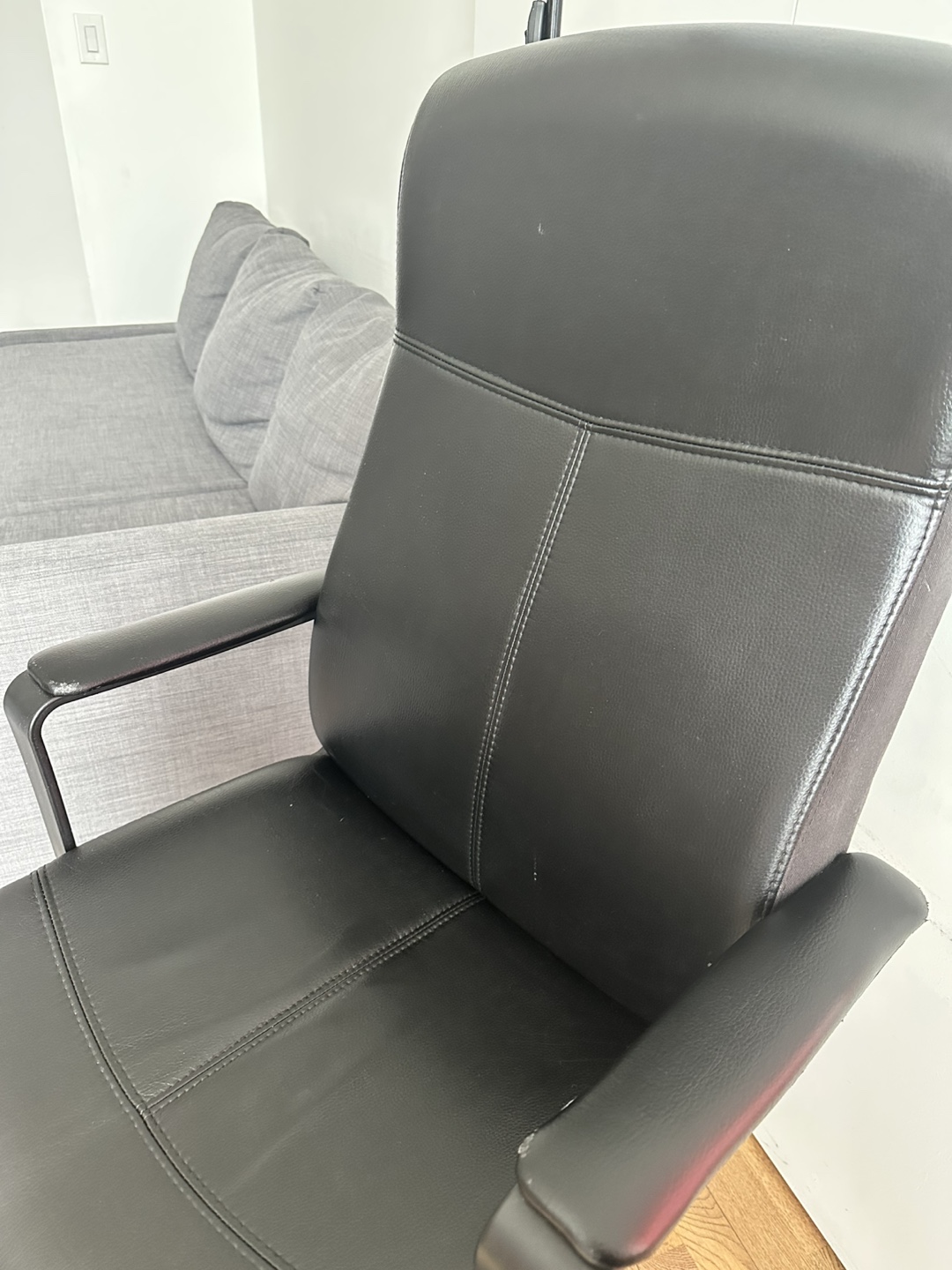 Black IKEA Office Chair - photo 4
