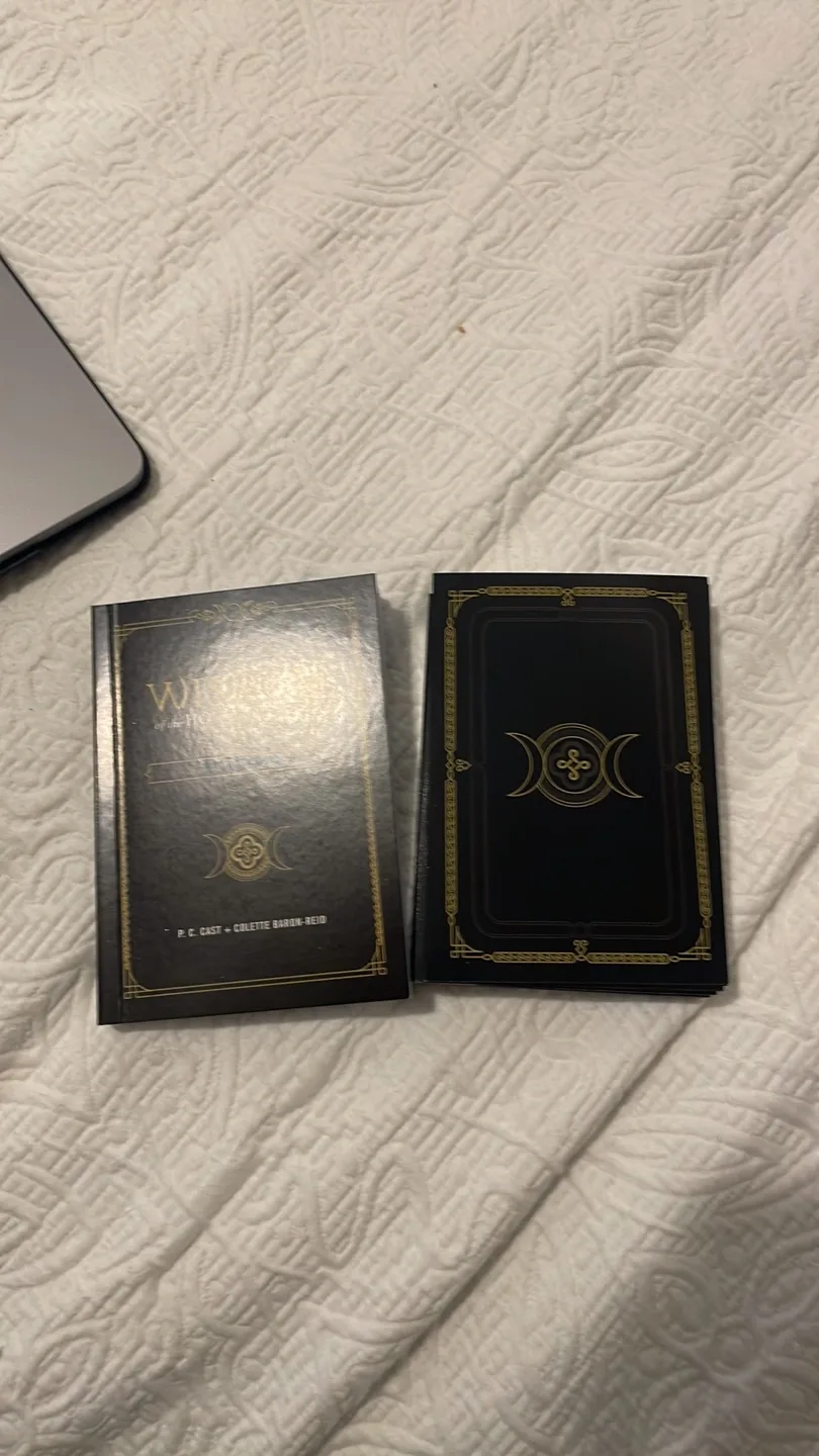 Wisdom of the House of Night Oracle Cards image indicator(3)