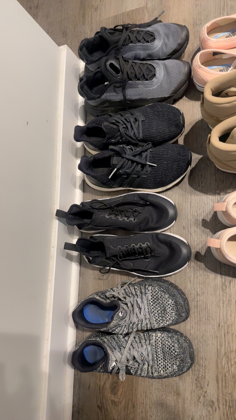 Bulk Women's Shoe Lot - Sneakers, Flats, Mules - photo 4