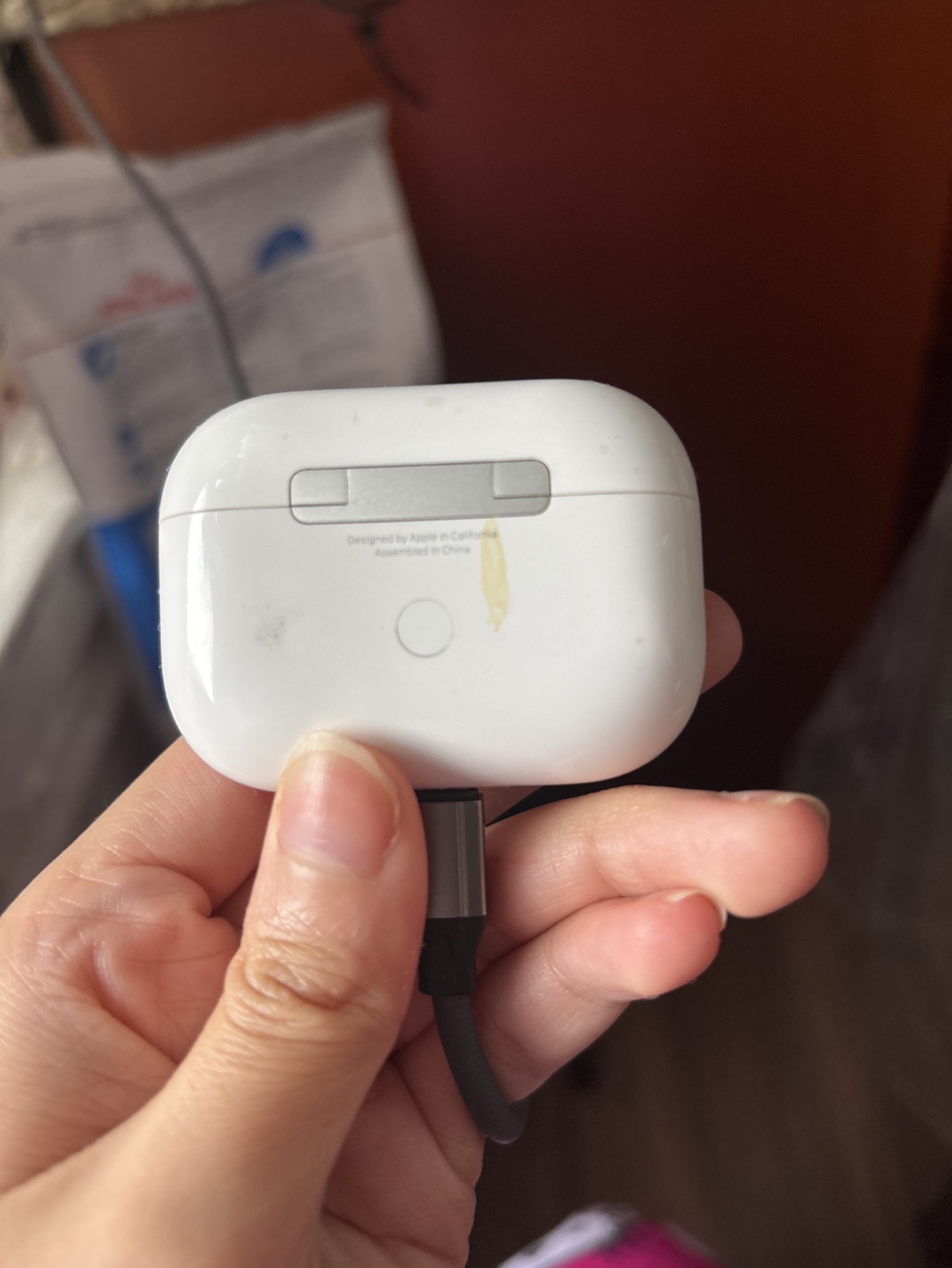 Apple AirPods Charging Case - photo 3