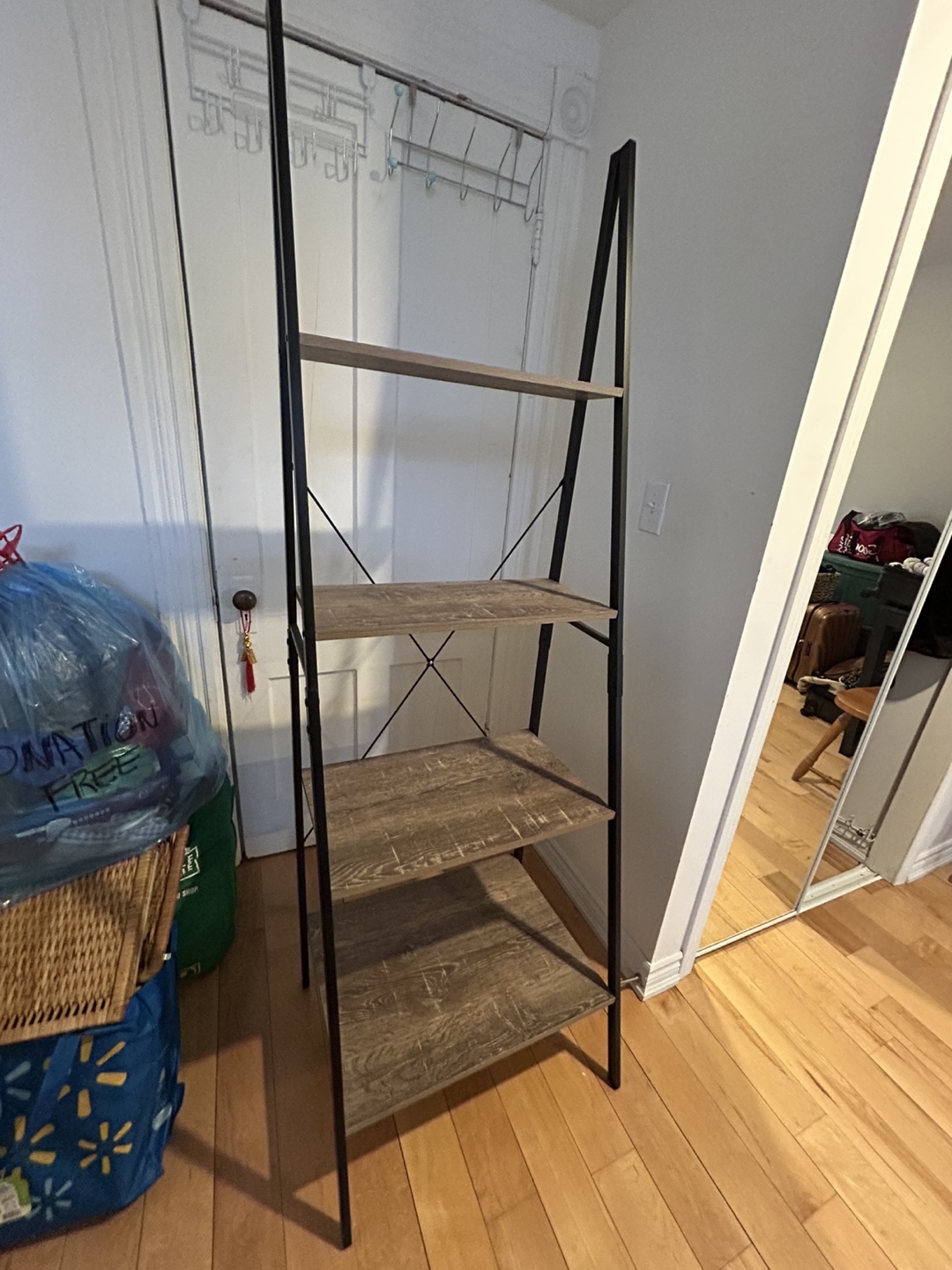 4-Shelf Ladder Bookcase - Industrial Style