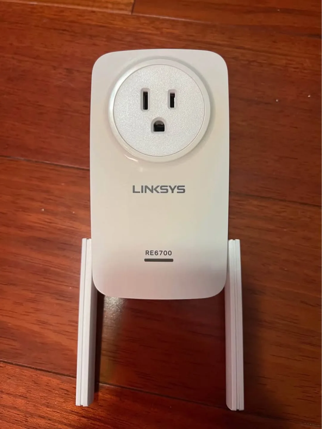 2x Wifi Extenders + Router Bundle image indicator(2)