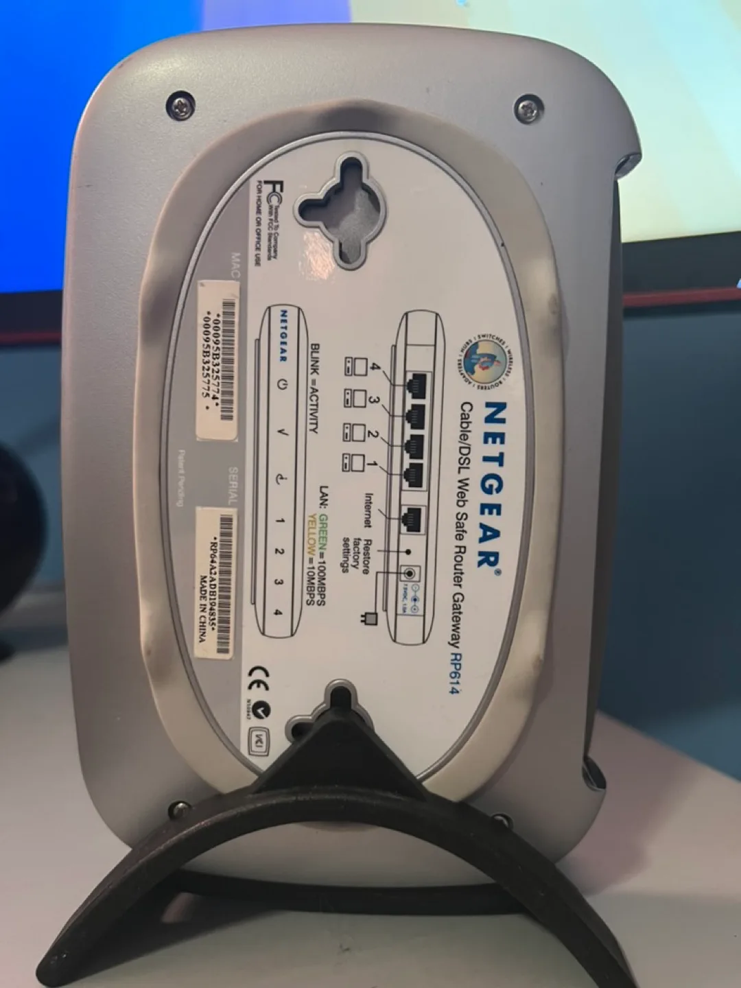 2x Wifi Extenders + Router Bundle image indicator(8)