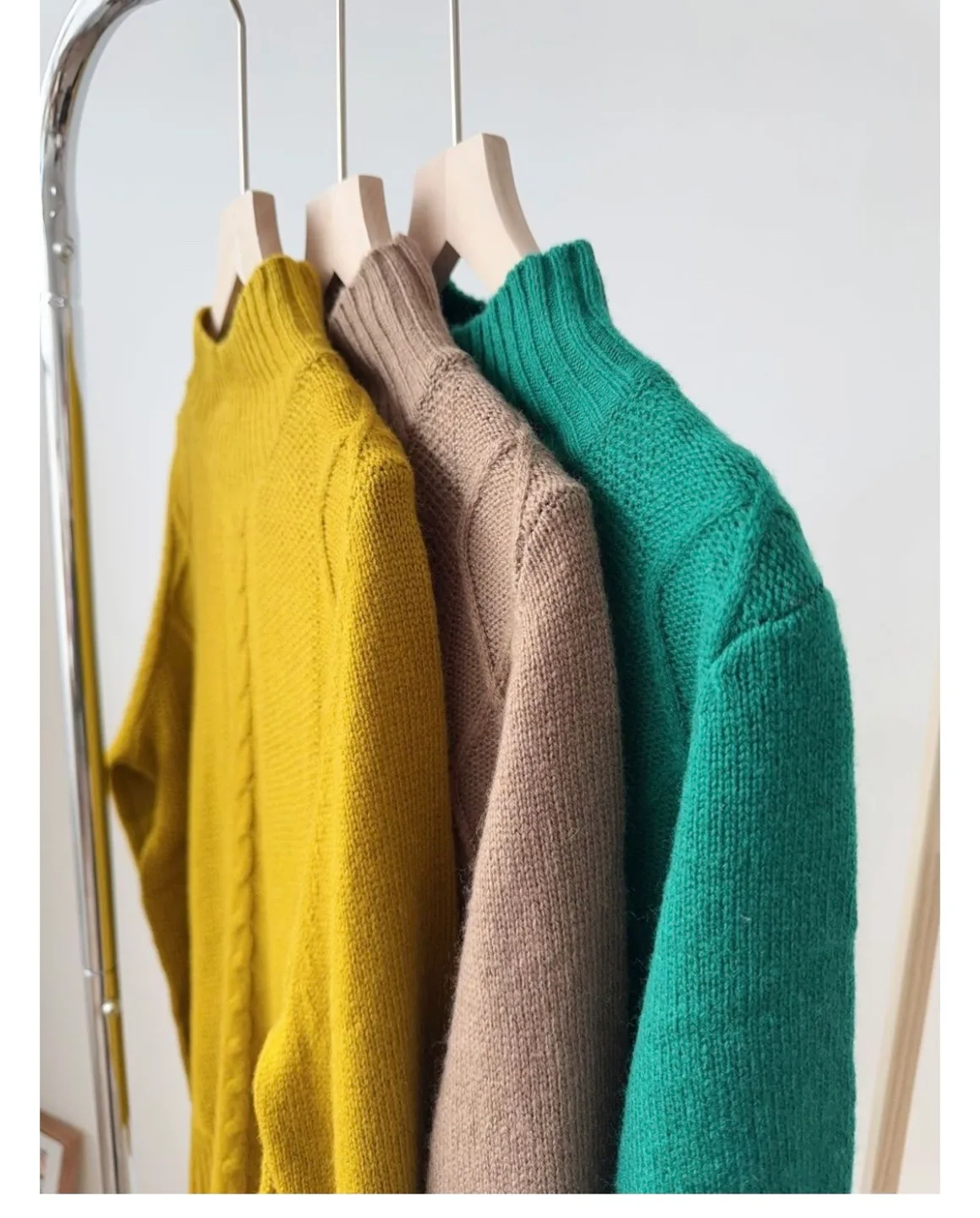 Women's Emerald Green Cable Knit Mock Neck Sweater image indicator(2)