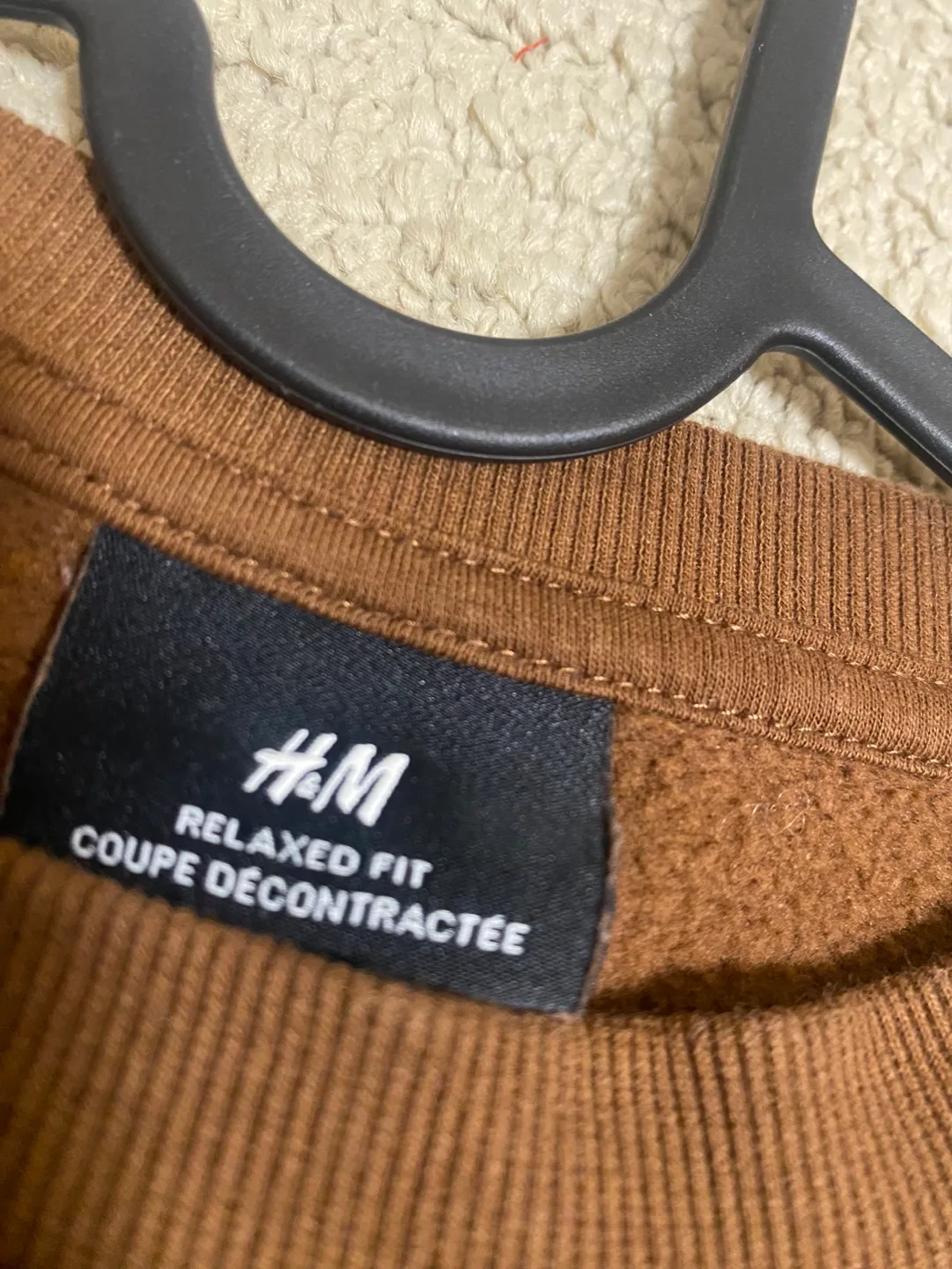 H&M Brown Relaxed Fit Crewneck Sweatshirt - Size Small image indicator(3)