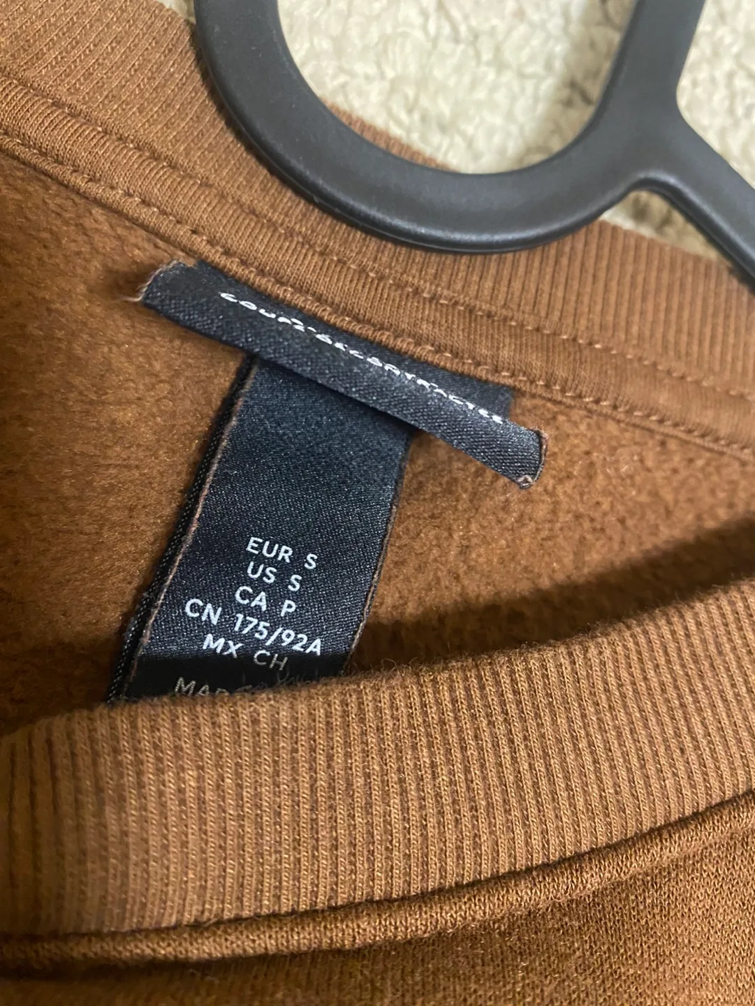 H&M Brown Relaxed Fit Crewneck Sweatshirt - Size Small image indicator(4)