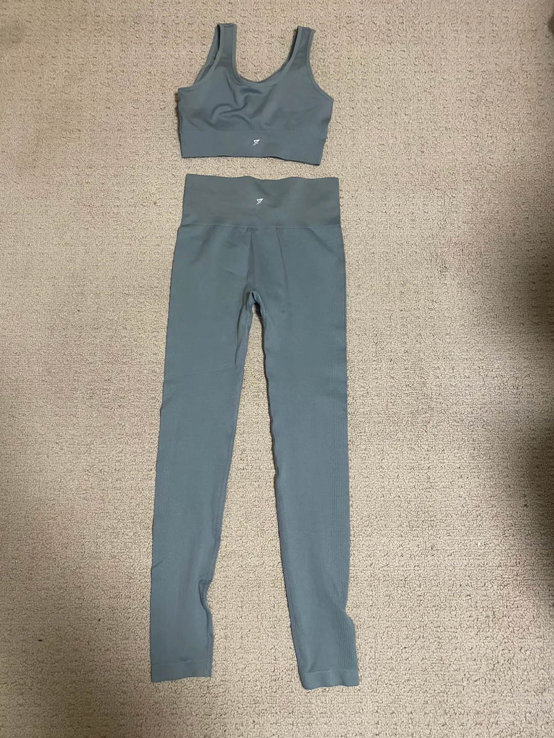 Work out Active wear 2-Piece Set - Sage Green image indicator(4)