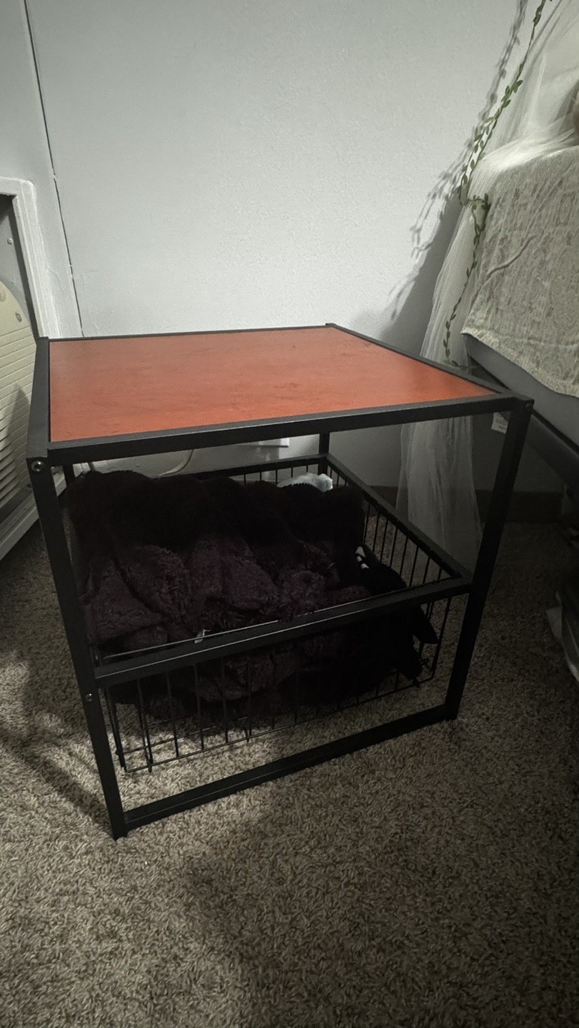 Small Wooden End Table with Metal Basket - photo 2