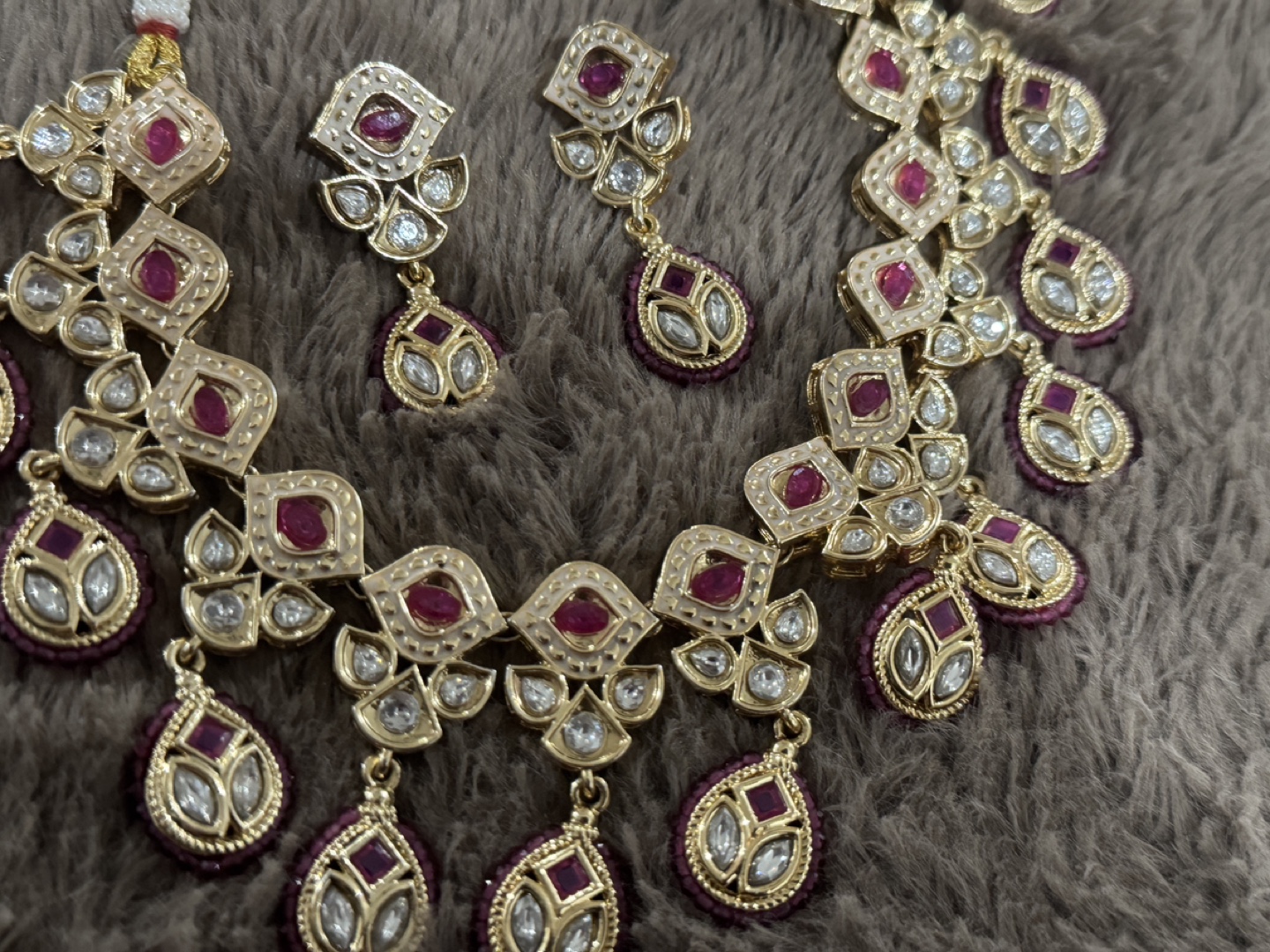 Meena  Kundan Necklace Set with Earrings