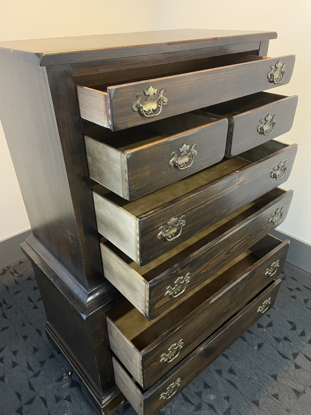 DARK WOODEN DRESSER - photo 4