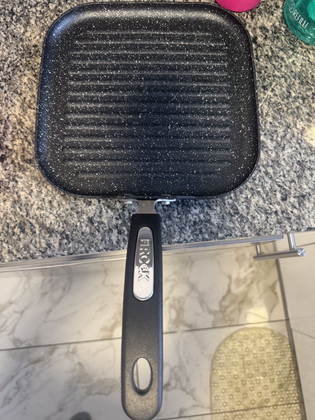 The Rock Square Grill Pan