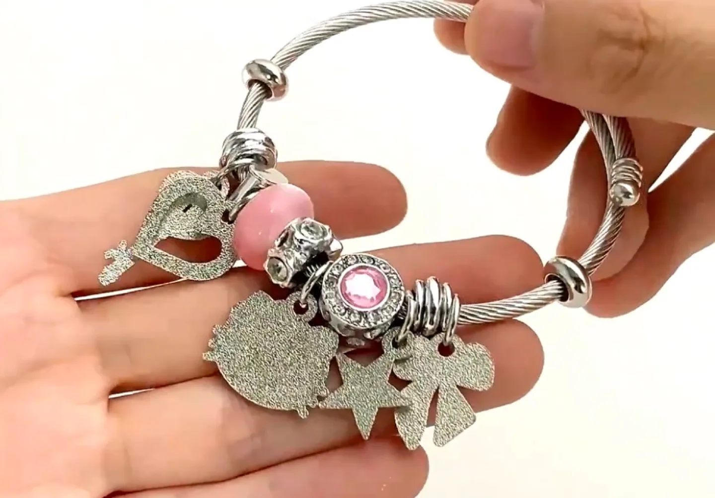 Hello Kitty Charm Bracelet image indicator(6)
