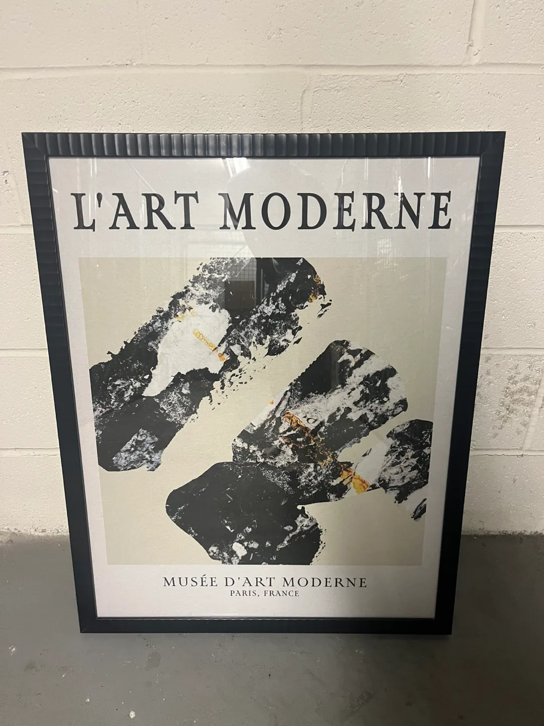 Framed L'Art Moderne Museum Print thumbnail